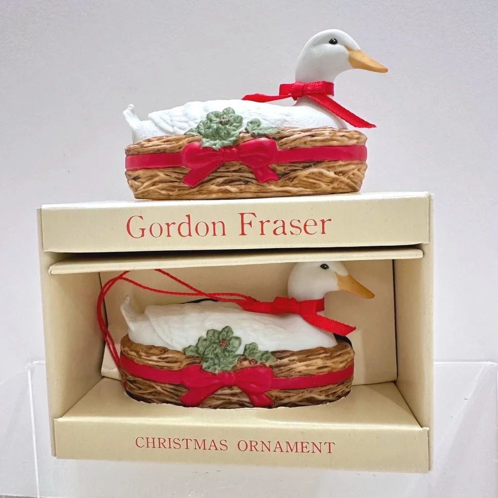 Schmid Gordon Fraser 1985 Set-2 Vintage Christmas‎ Ornament Duck in Basket White
